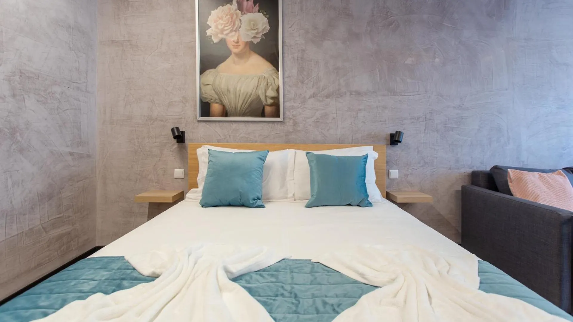 Guest house Social Lodge - Hollywood Funchal  Portugal